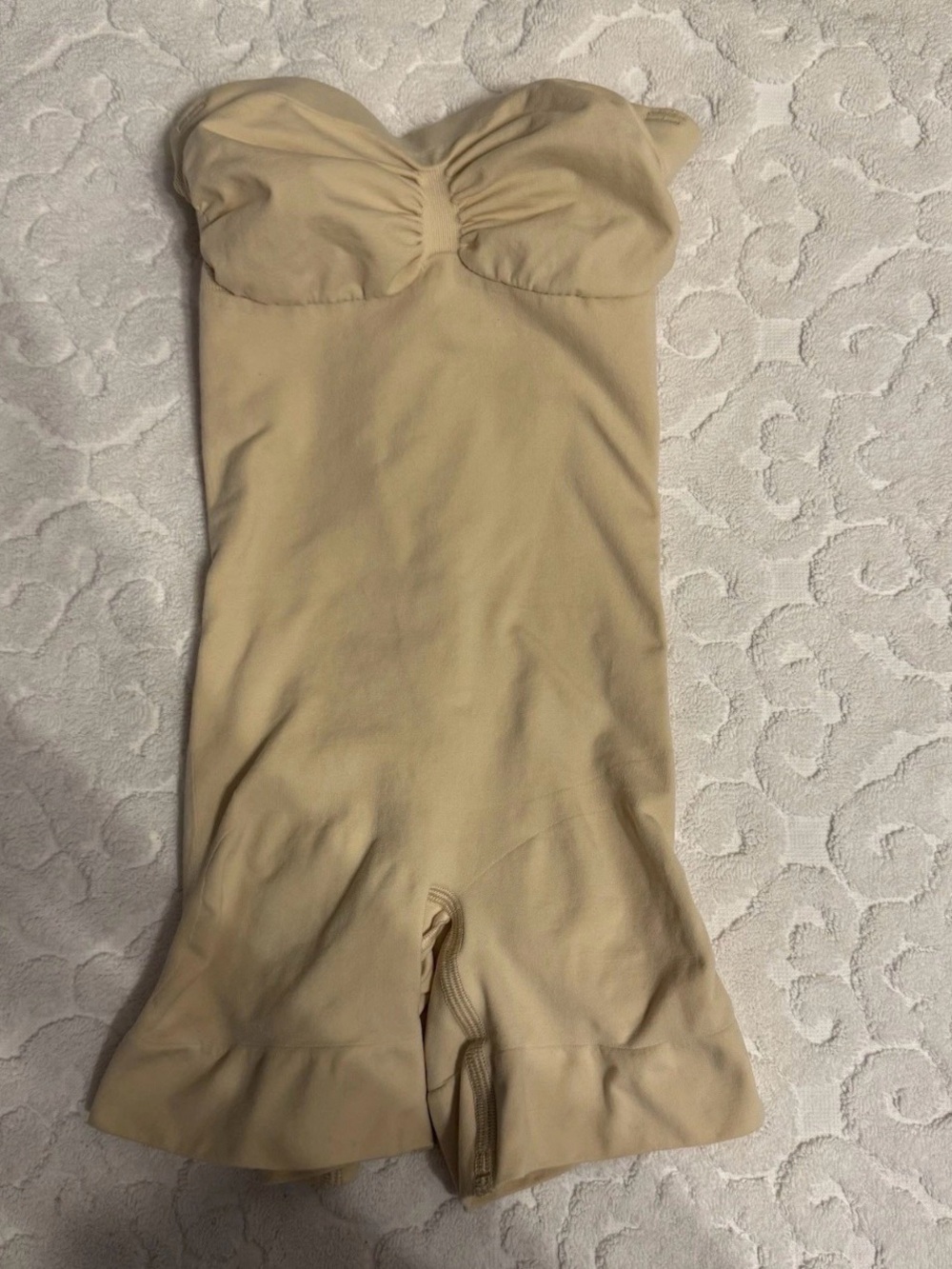 Skims Strapless Shortie Bodysuit NEW XS Clay
